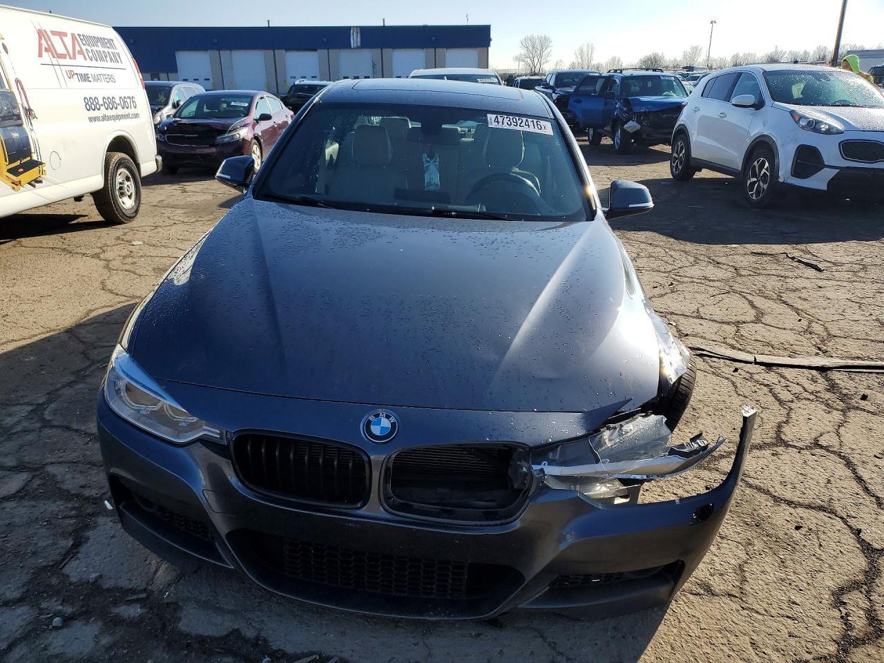 2015 BMW 335 Xi - zdjęcie 5