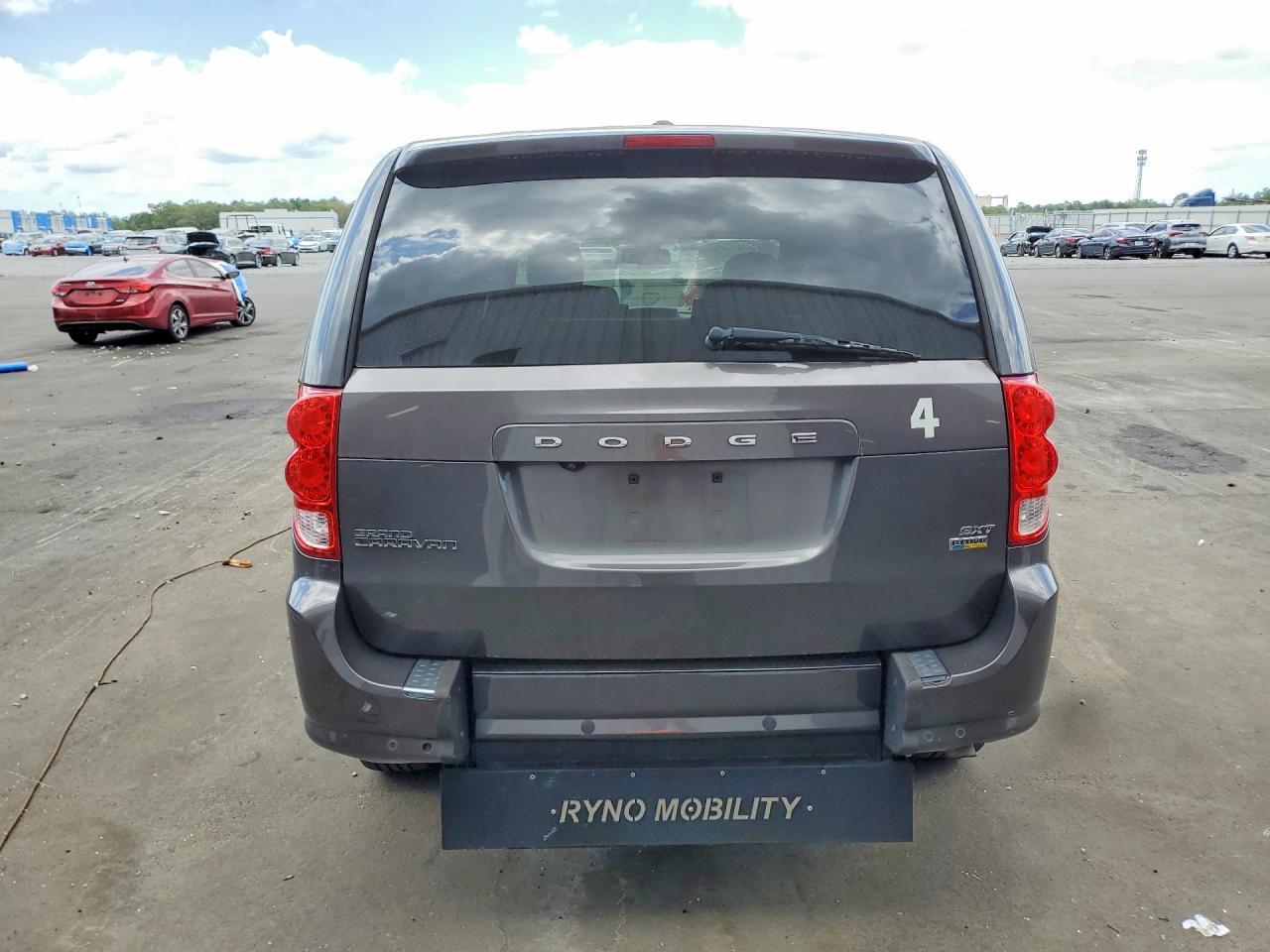 2019 Dodge Grand Caravan Sxt - zdjęcie 6