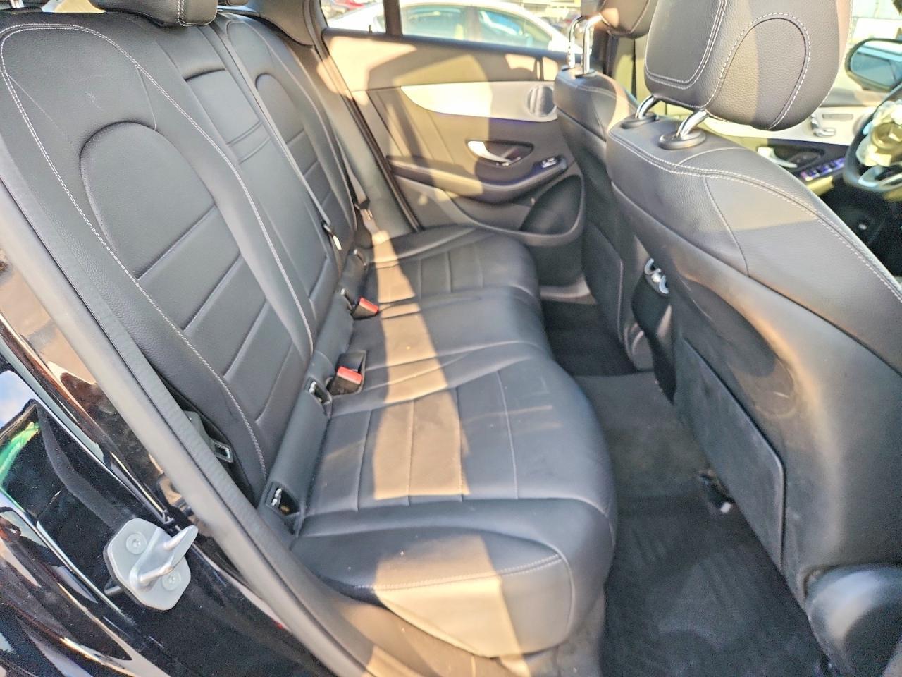 2020 Mercedes-Benz Glc 300 - zdjęcie 10