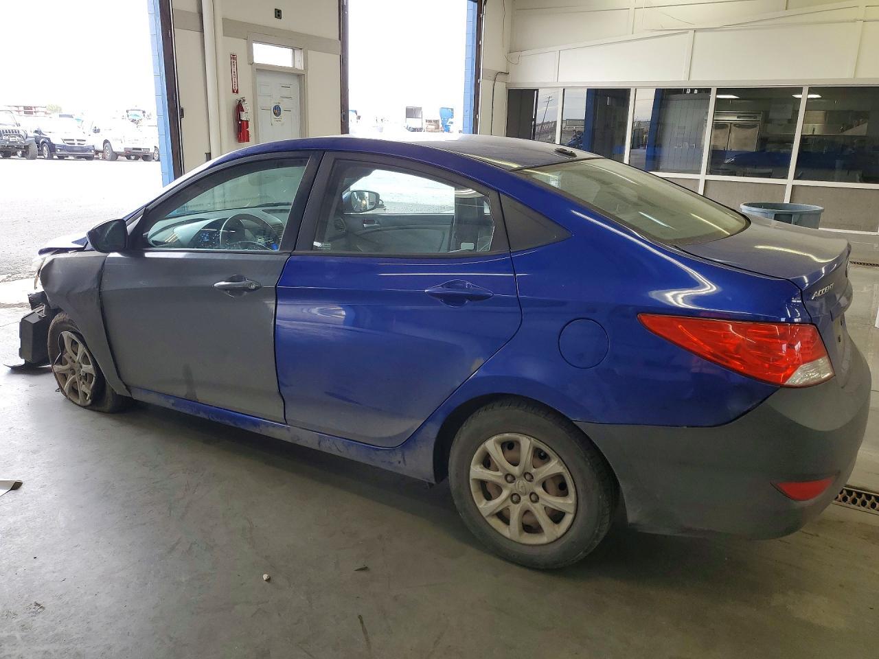 2013 Hyundai Accent Gls - zdjęcie 2