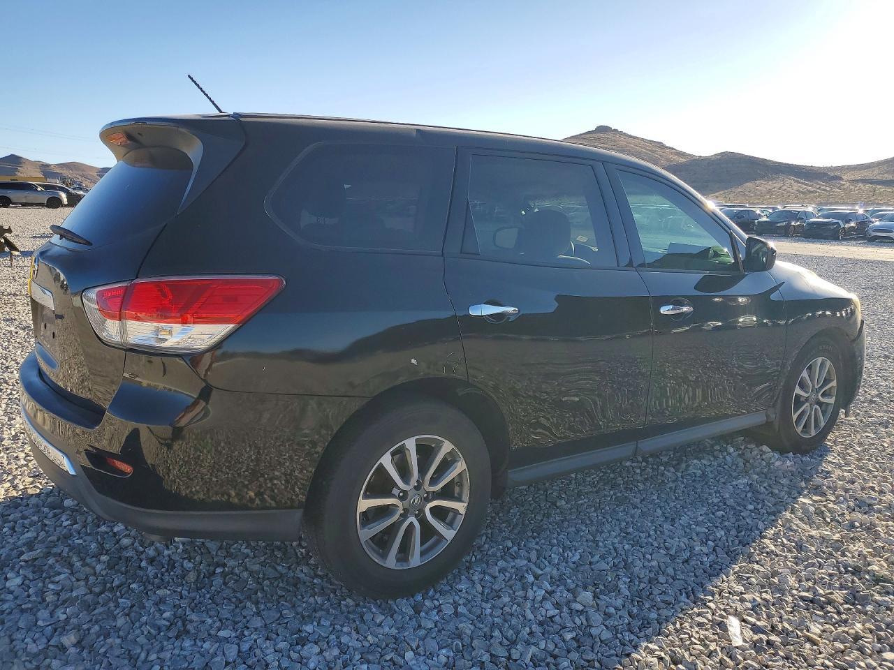 2014 Nissan Pathfinder S - zdjęcie 3