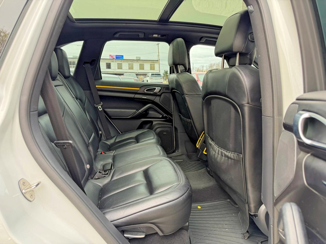 2018 Porsche Cayenne Platinum Edition - zdjęcie 6
