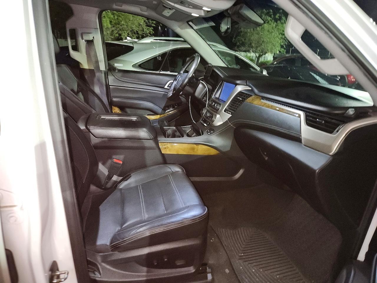 2017 GMC Yukon Xl Denali - zdjęcie 13