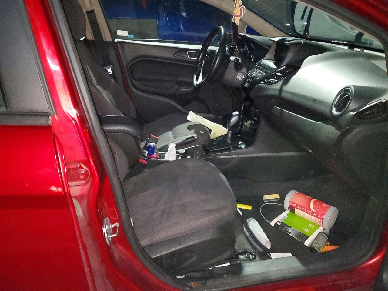 2015 Ford Fiesta Se - zdjęcie 13