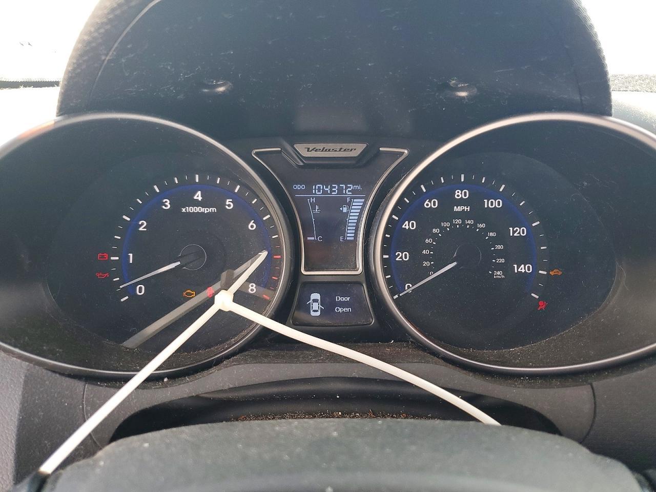 2014 Hyundai Veloster Turbo - zdjęcie 9