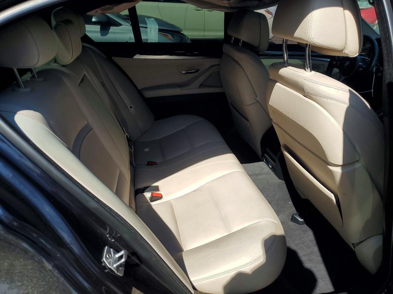 2016 BMW 535 Xi - zdjęcie 10