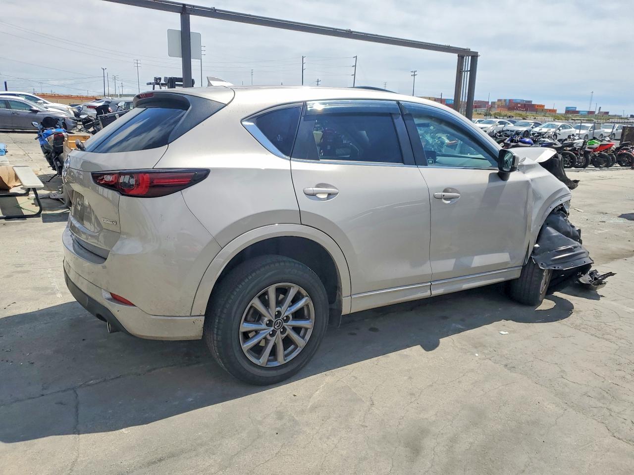 2025 Mazda Cx-5 Preferred - zdjęcie 3