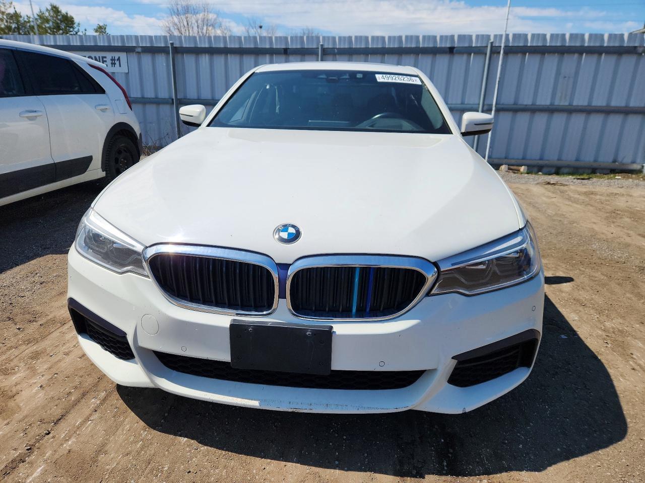 2019 BMW 530 Xi - zdjęcie 5