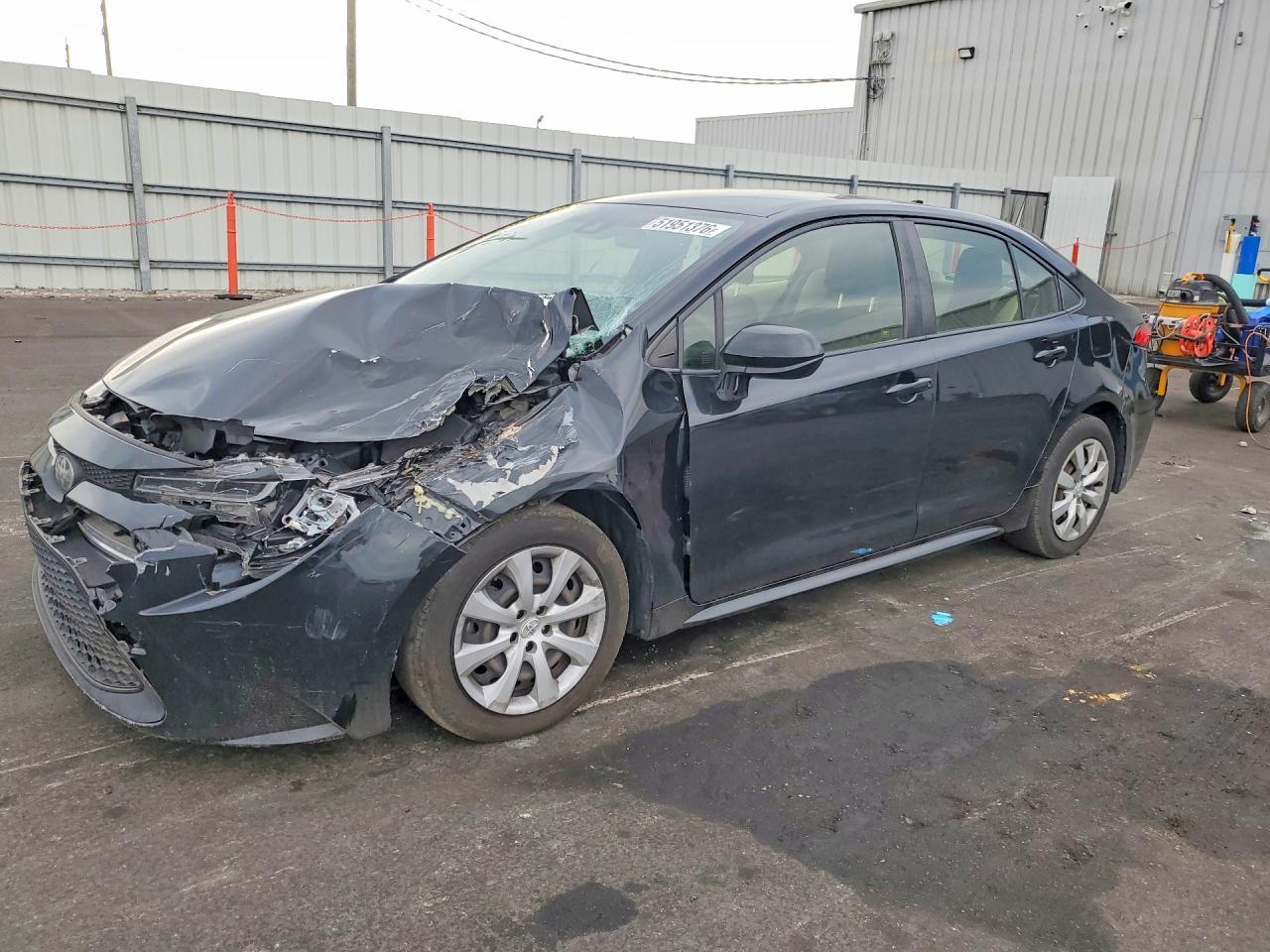 2020 Toyota Corolla Le - zdjęcie główne