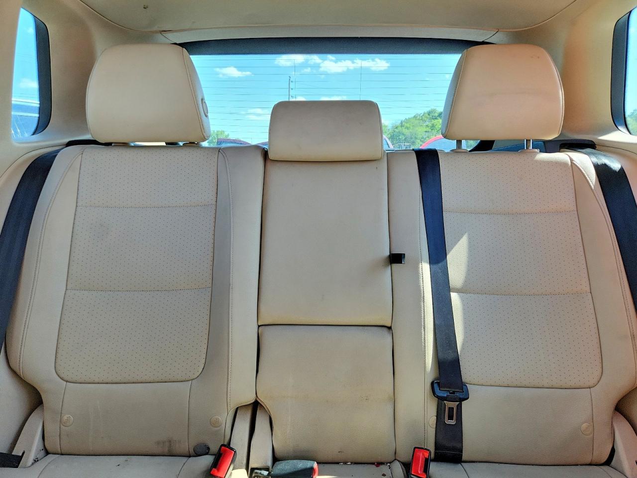 2013 Volkswagen Tiguan S - zdjęcie 10