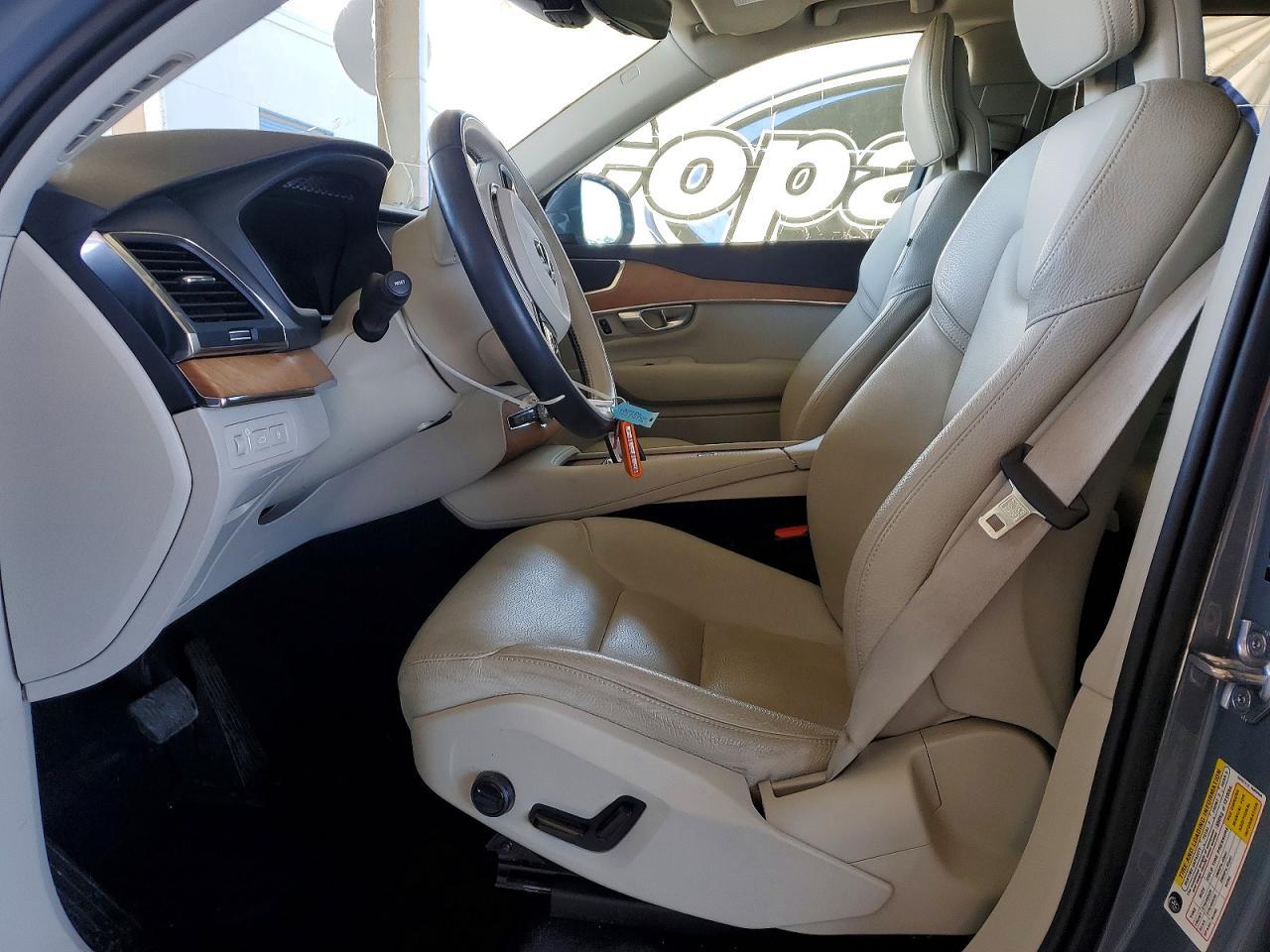 2021 Volv Xc90 - zdjęcie 7