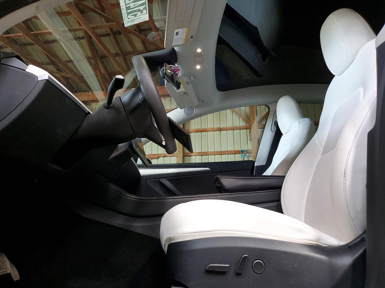2023 Tesla Model Y - zdjęcie 7