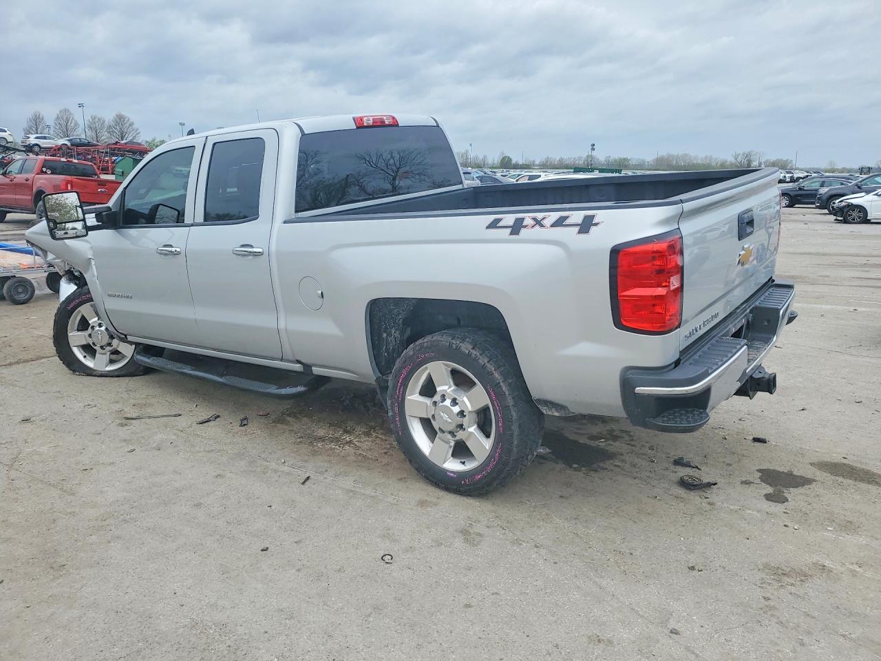 2018 Chevrolet Silverado K2500 Heavy Duty - zdjęcie 2