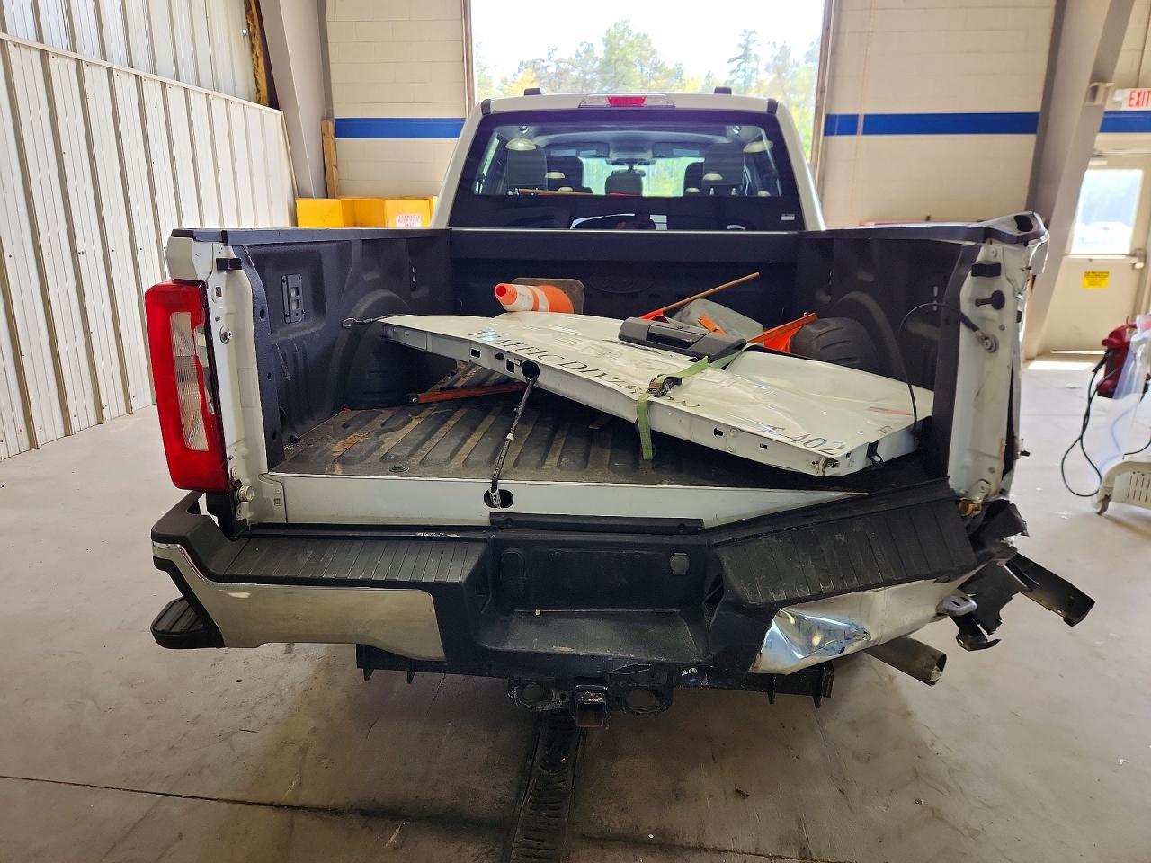 2024 Ford F250 Super Duty - zdjęcie 6