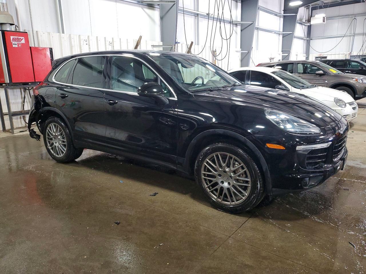 2017 Porsche Cayenne S - zdjęcie 4