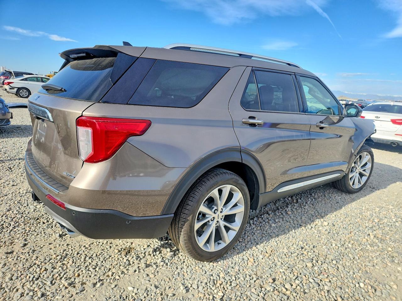 2021 Ford Explorer Platinum - zdjęcie 3