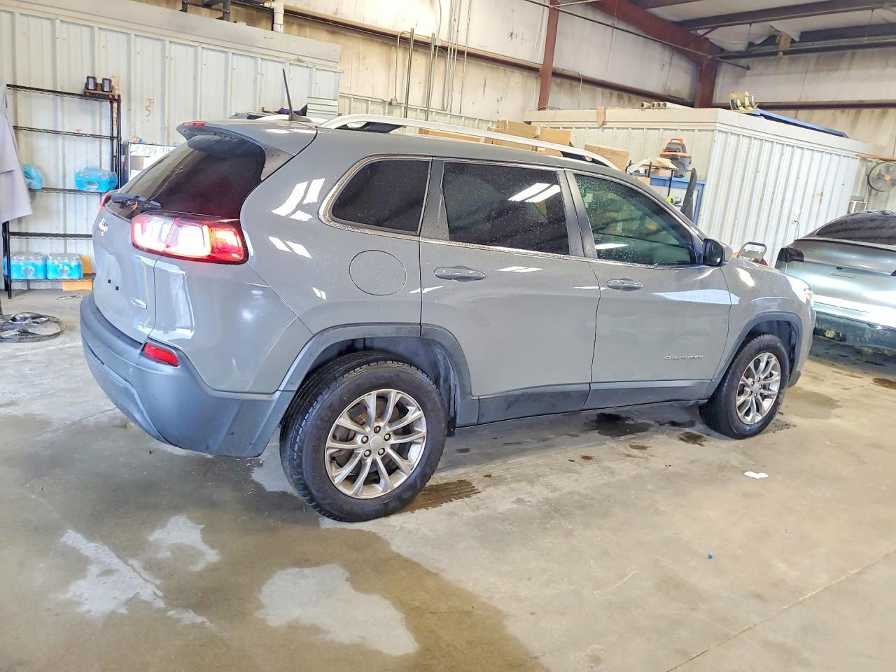 2020 Jeep Cherokee Latitude Plus - zdjęcie 3