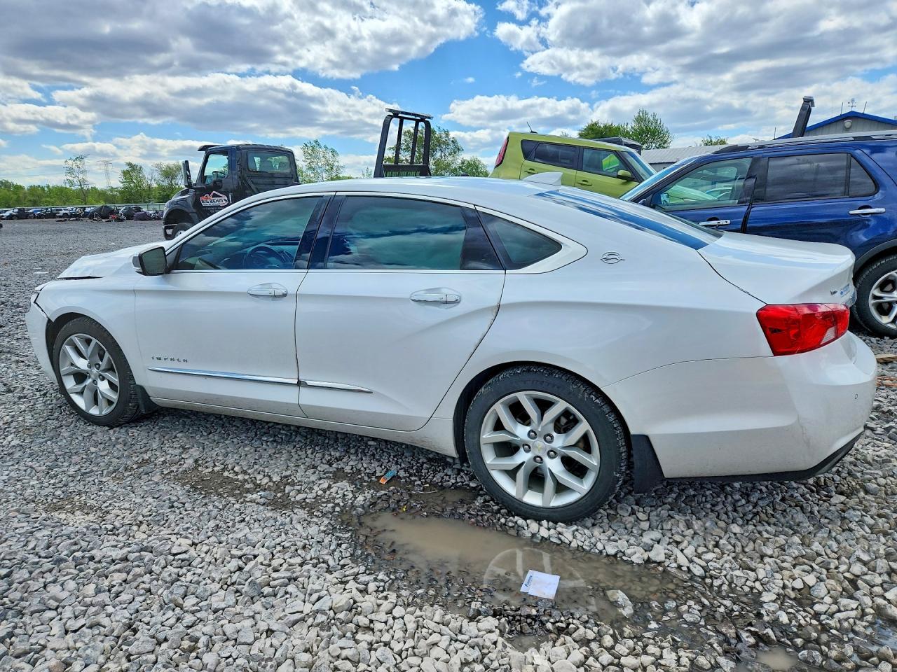 2017 Chevrolet Impala Premier - zdjęcie 2
