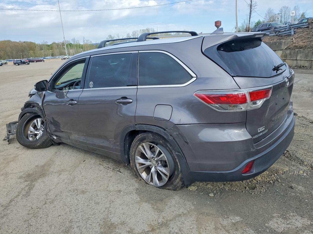 2015 Toyota Highlander Xle - zdjęcie 2