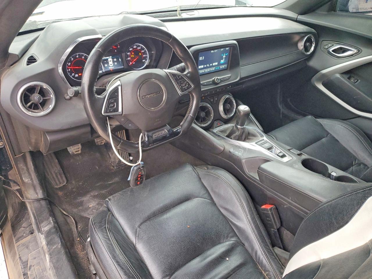 2017 Chevrolet Camaro Ls - zdjęcie 8