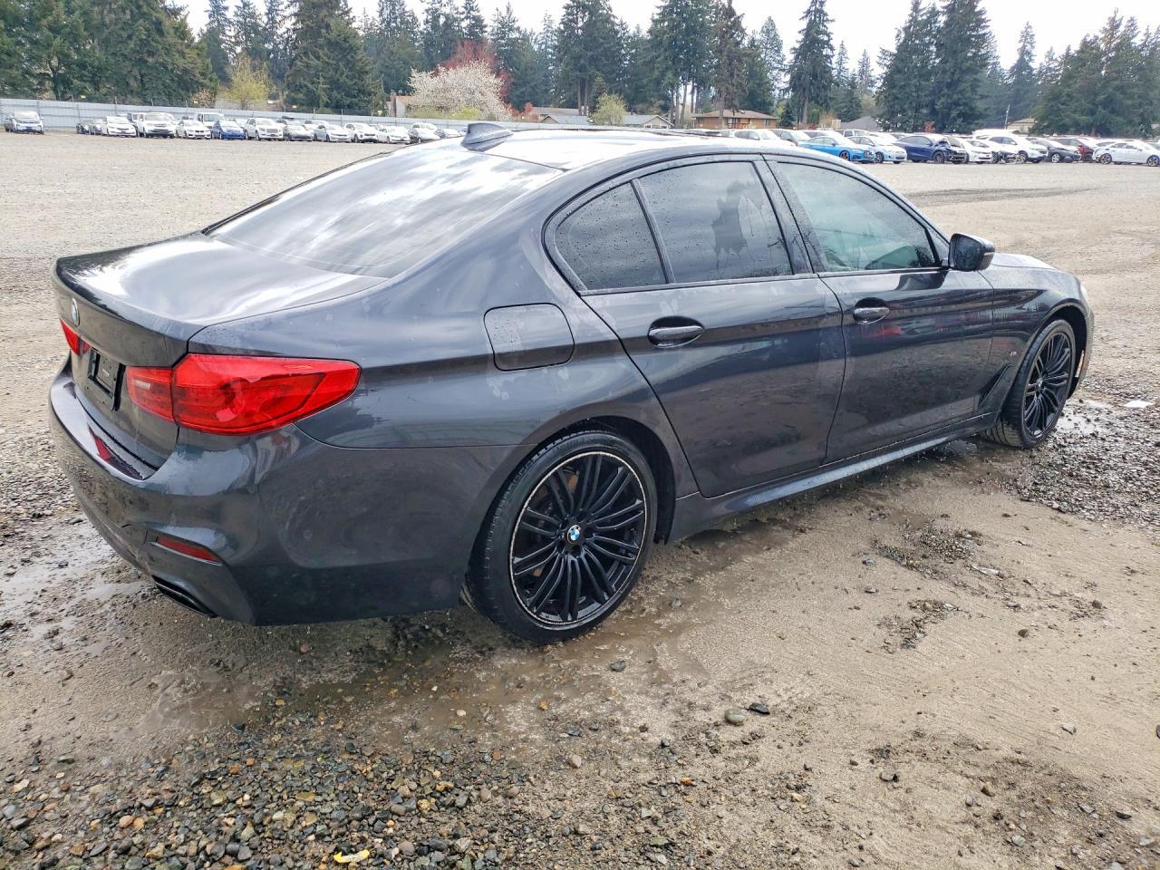 2020 BMW 530E - zdjęcie 3