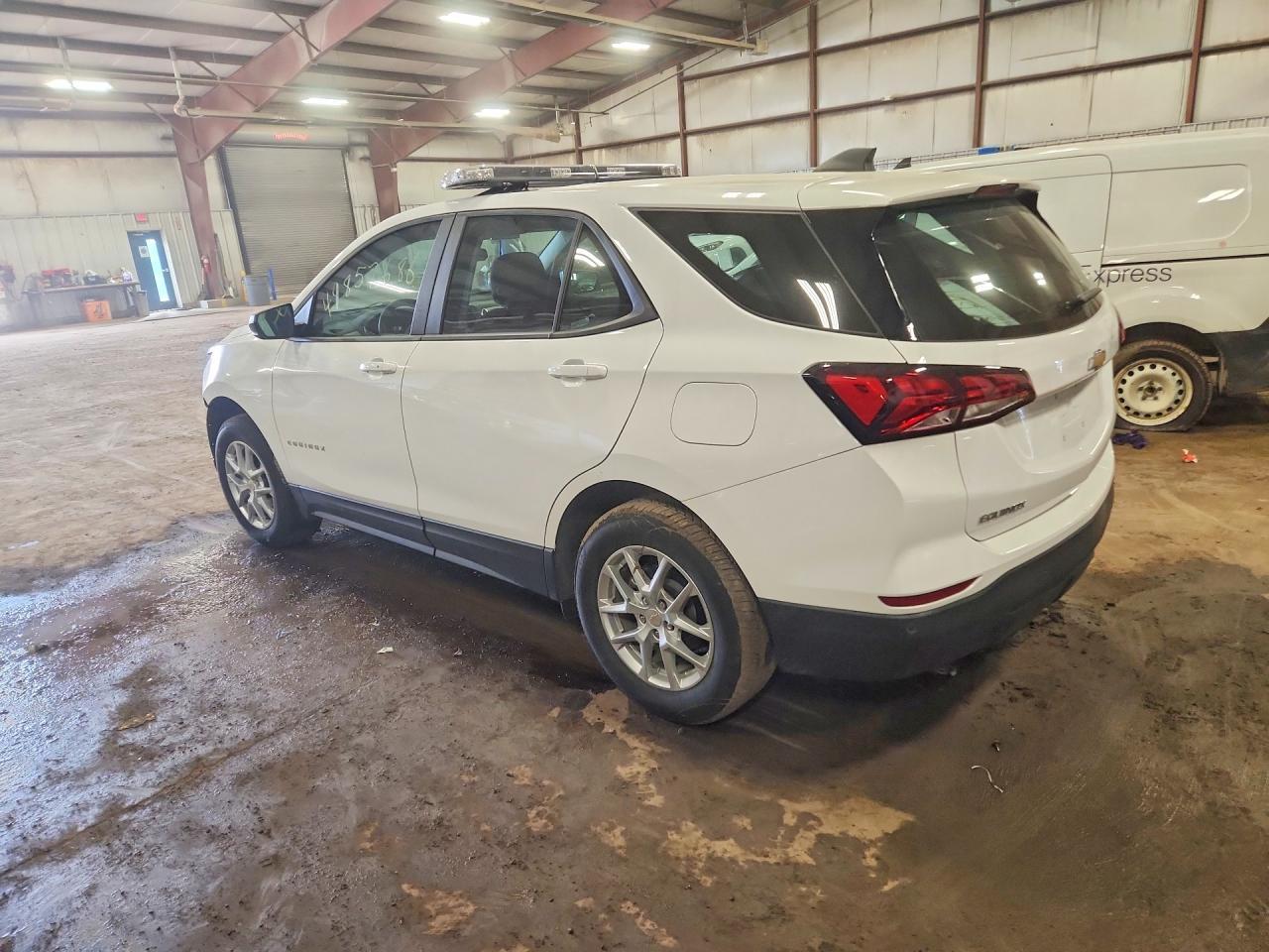 2024 Chevrolet Equinox Ls - zdjęcie 2