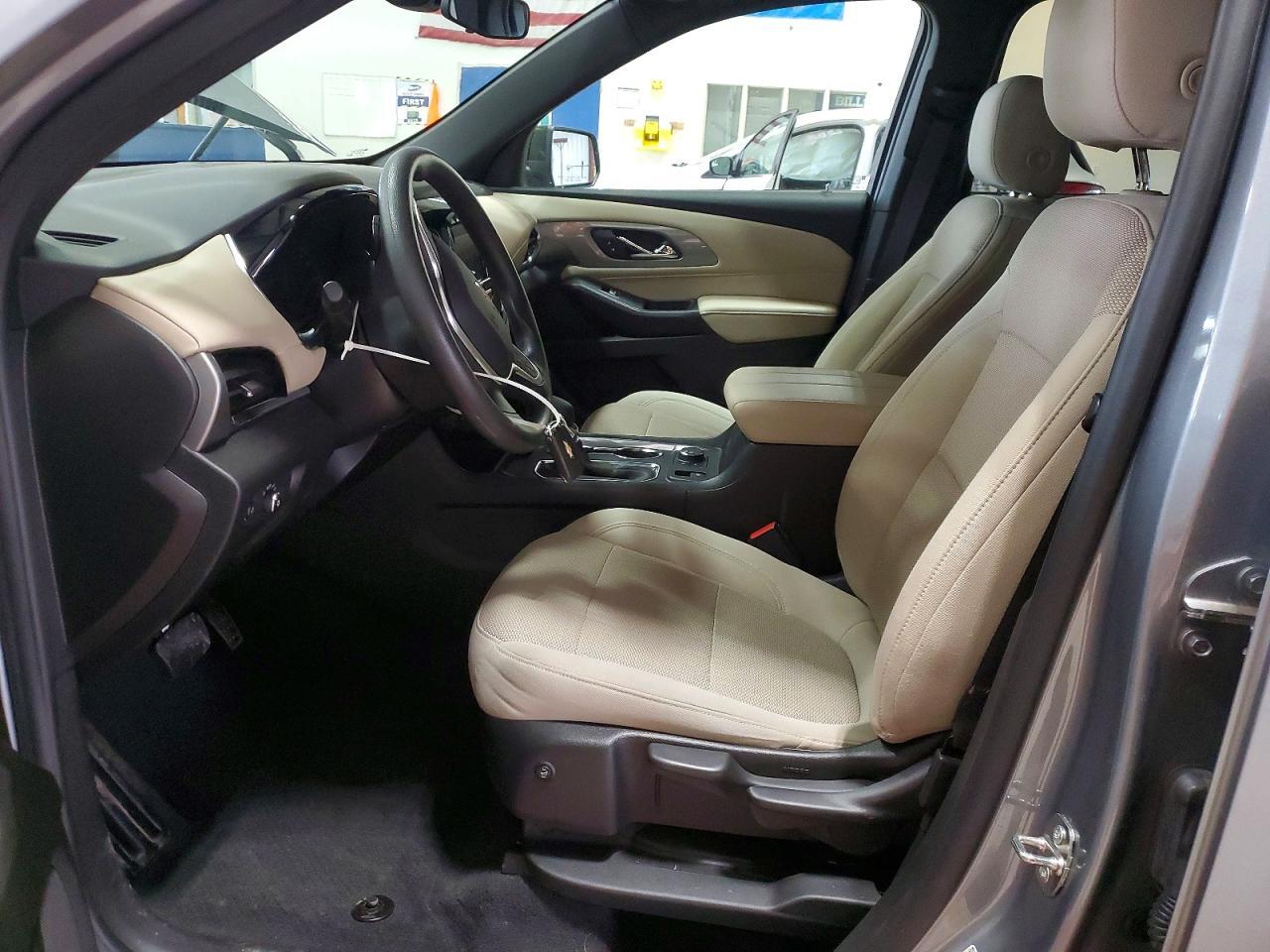 2023 Chevrolet Traverse Ls - zdjęcie 7