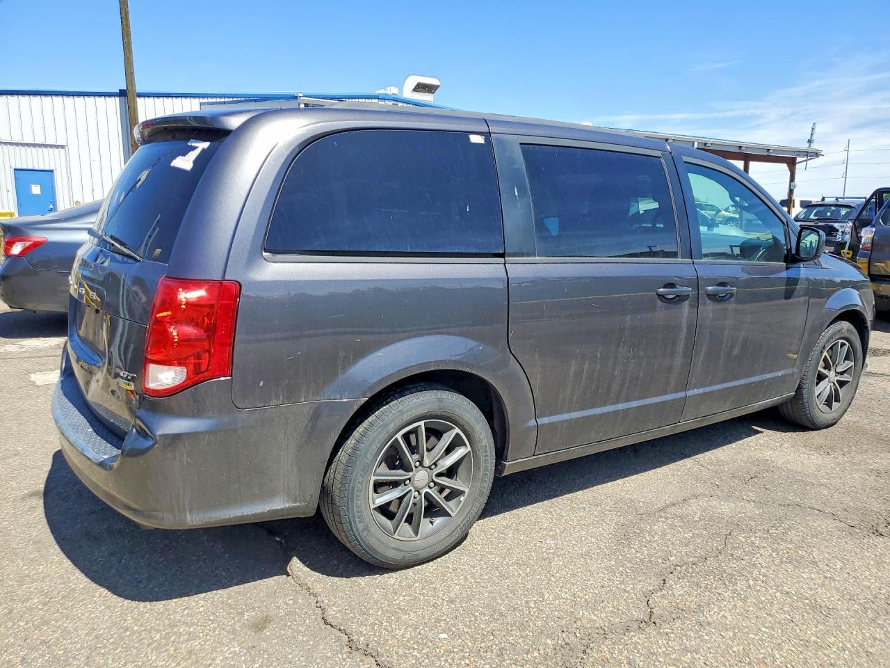 2018 Dodge Grand Caravan Gt - zdjęcie 3