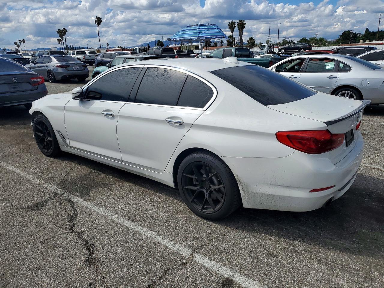 2018 BMW 530 I - zdjęcie 2