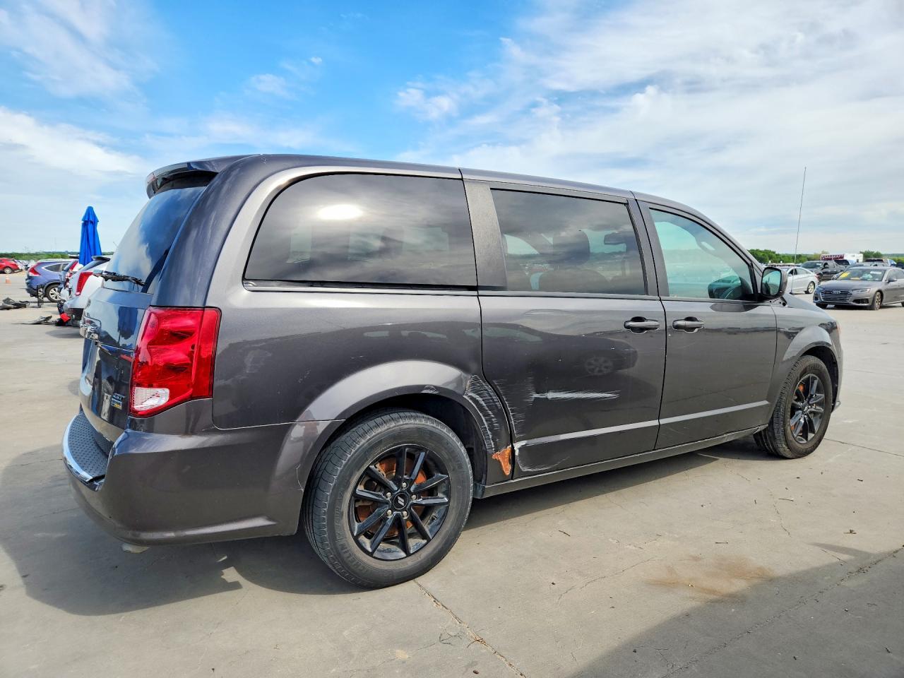 2019 Dodge Grand Caravan Gt - zdjęcie 3