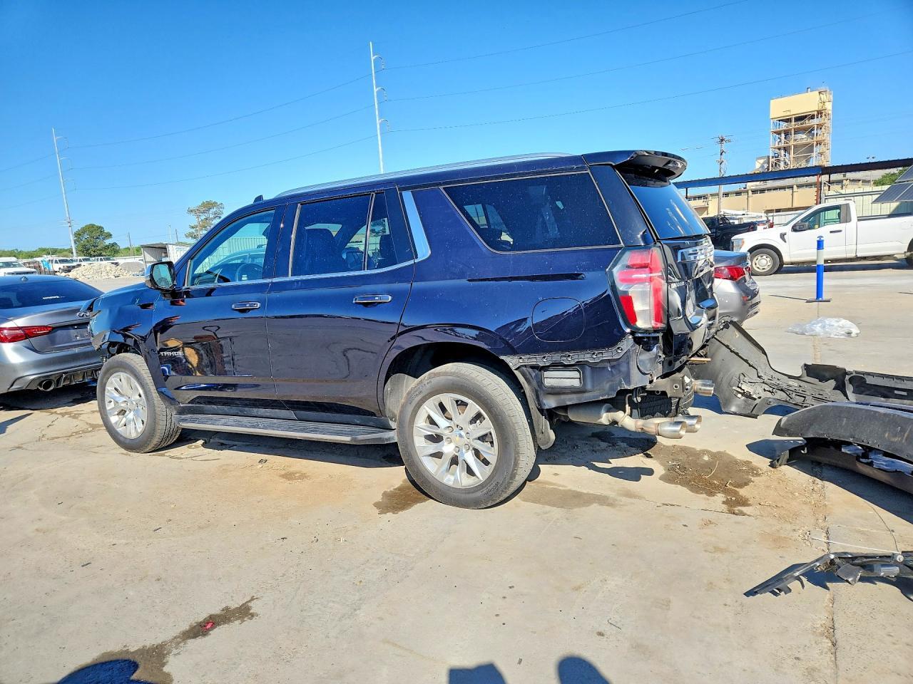 2023 Chevrolet Tahoe C1500 Premier - zdjęcie 2
