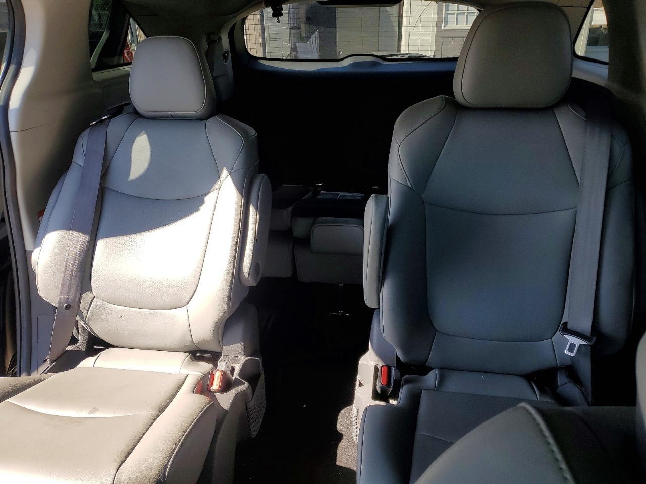 2021 Toyota Sienna Xle 7-Passenger - zdjęcie 11