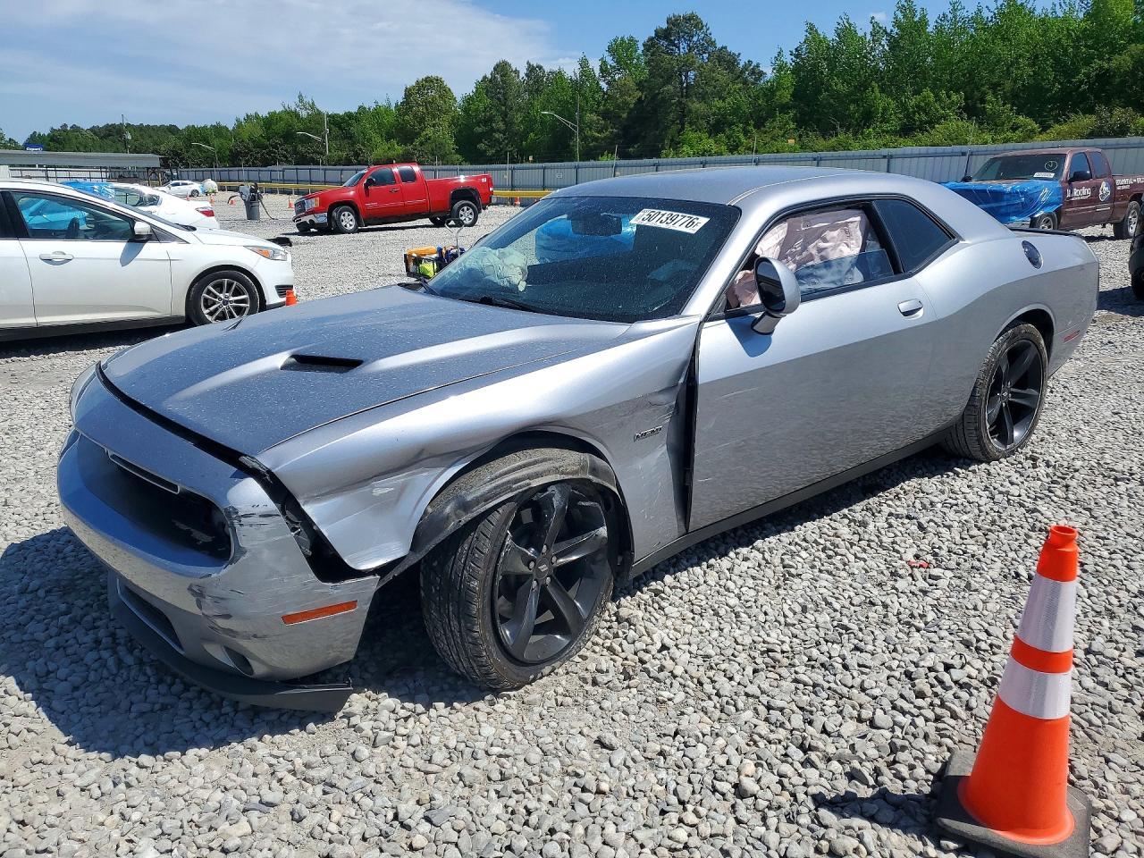 2016 Dodge Challenger R - zdjęcie główne