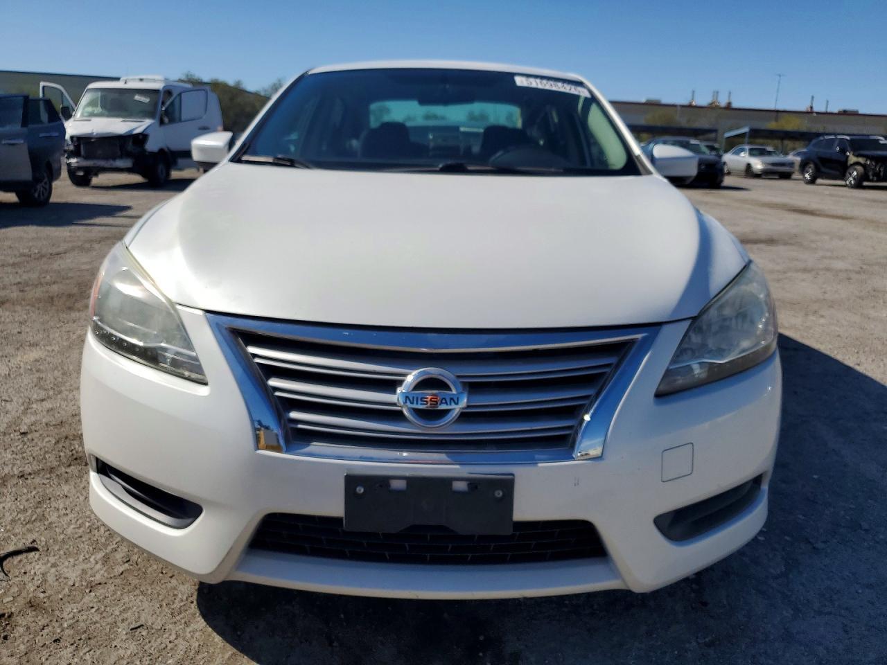 2013 Nissan Sentra S - zdjęcie 5