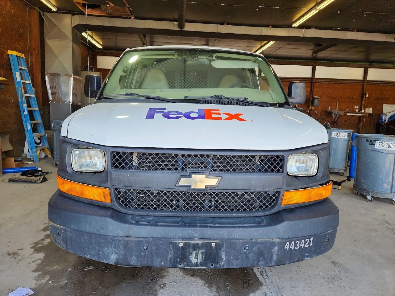 2015 Chevrolet Express G2500 - zdjęcie 5