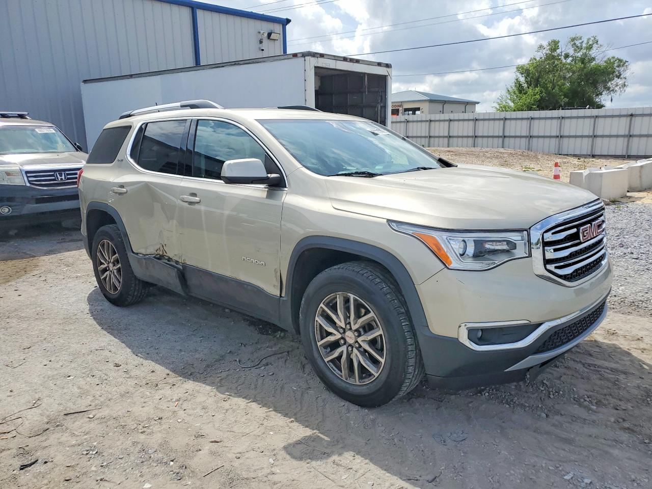 2017 GMC Acadia Sle - zdjęcie 4
