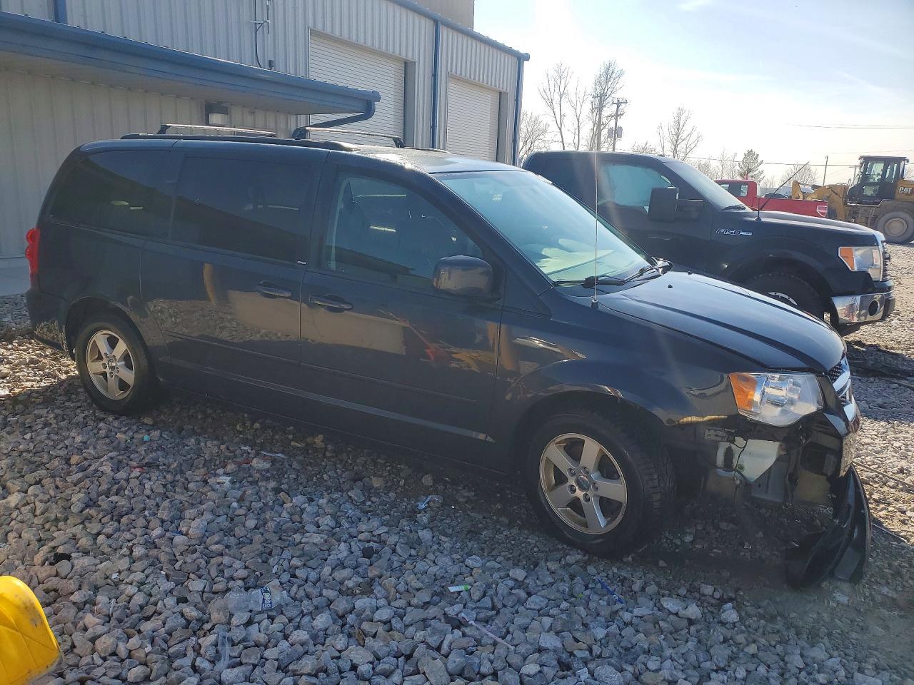 2013 Dodge Grand Caravan Sxt - zdjęcie 4
