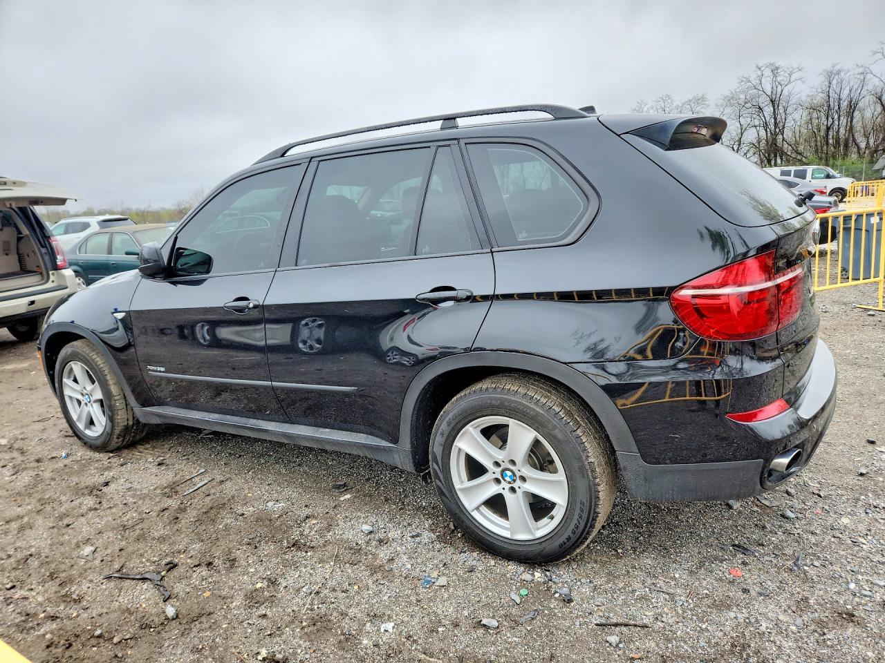 2013 BMW X5 xDrive35I - zdjęcie 2