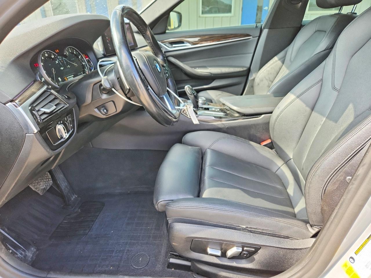 2019 BMW 530 I - zdjęcie 7