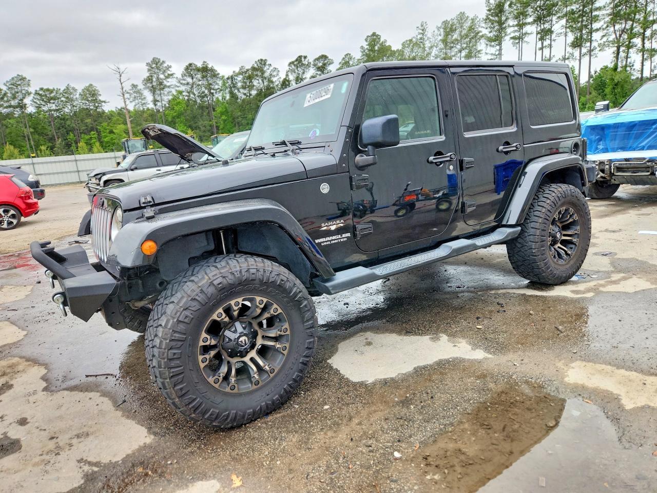 2016 Jeep Wrangler Unlimited Sahara - zdjęcie główne
