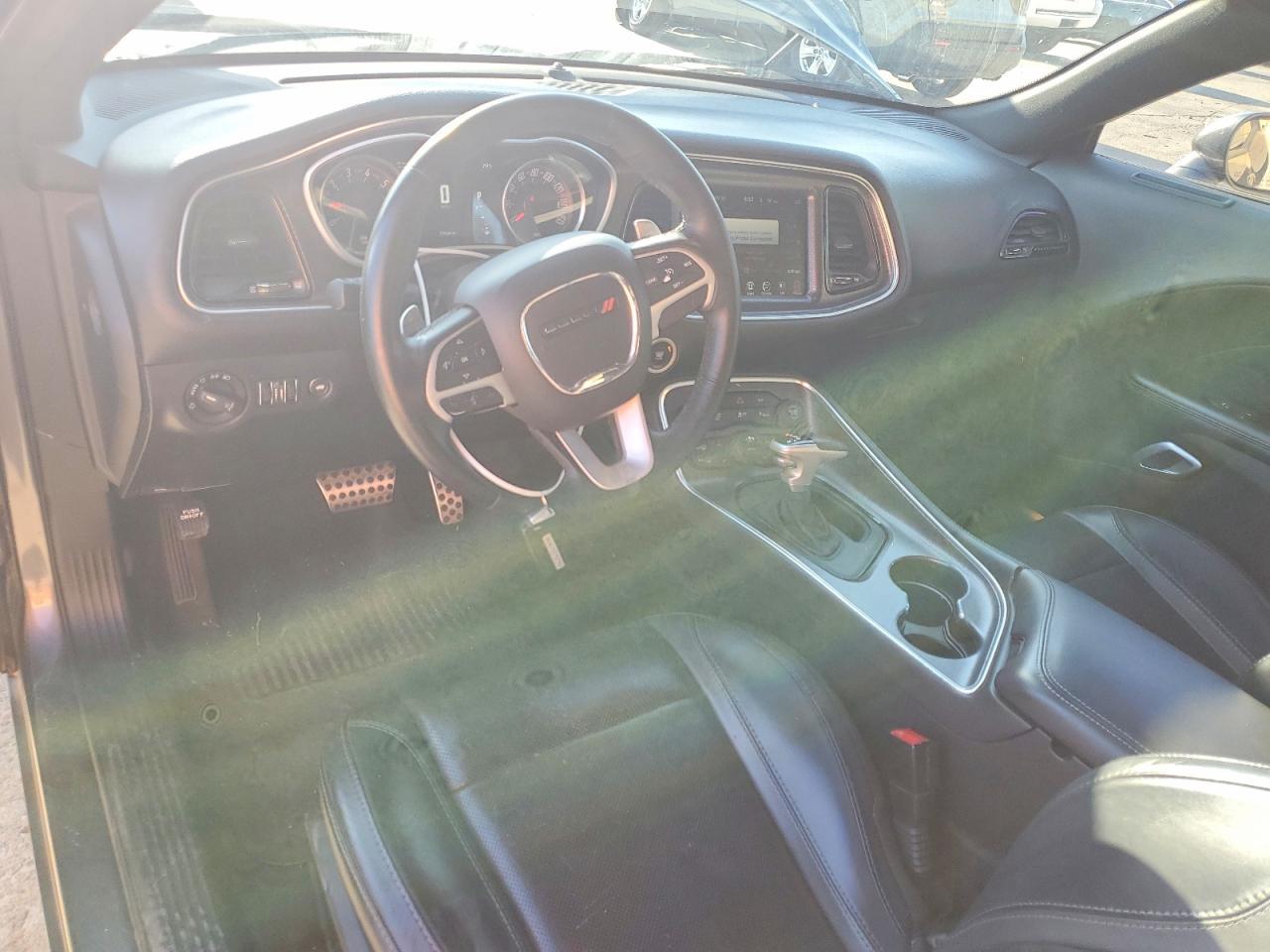 2016 Dodge Challenger Sxt - zdjęcie 8