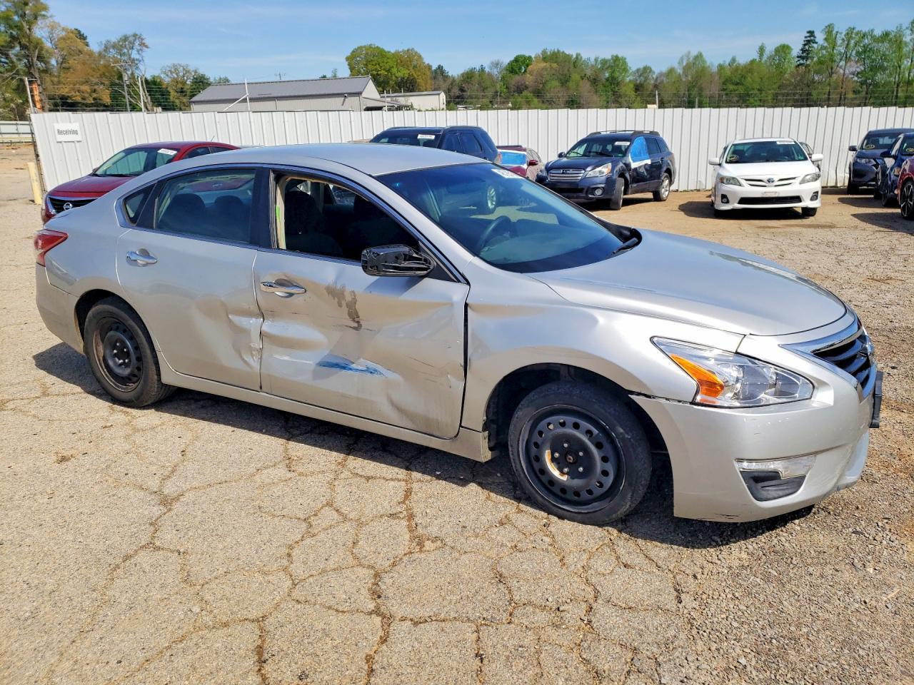 2013 Nissan Altima 2.5 - zdjęcie 4
