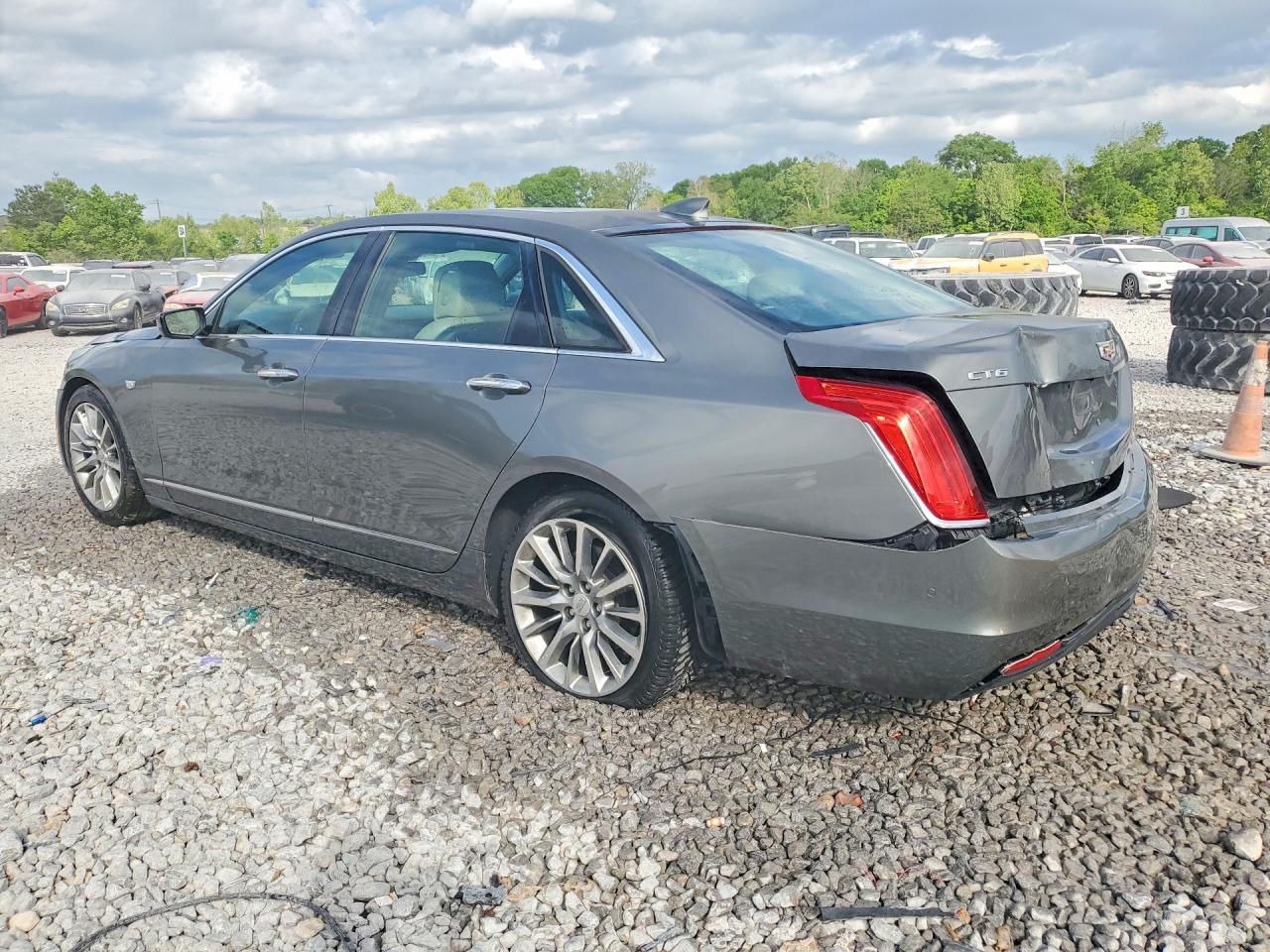 2016 Cadillac Ct6 Luxury - zdjęcie 2