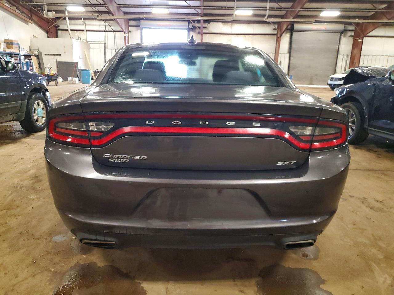 2016 Dodge Charger Sxt - zdjęcie 6