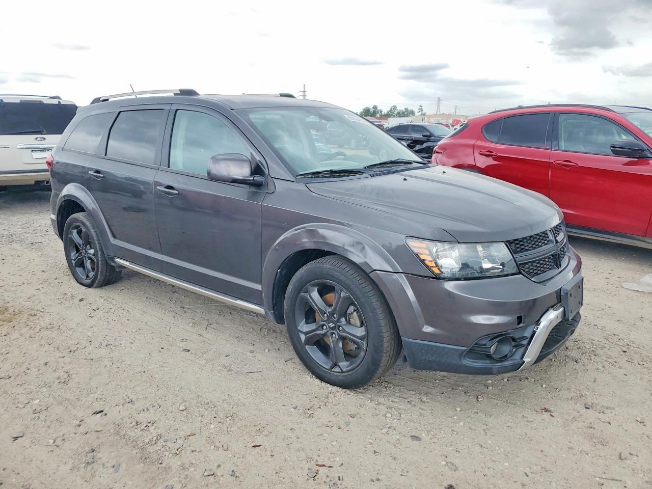 2018 Dodge Journey Crossroad - zdjęcie 4