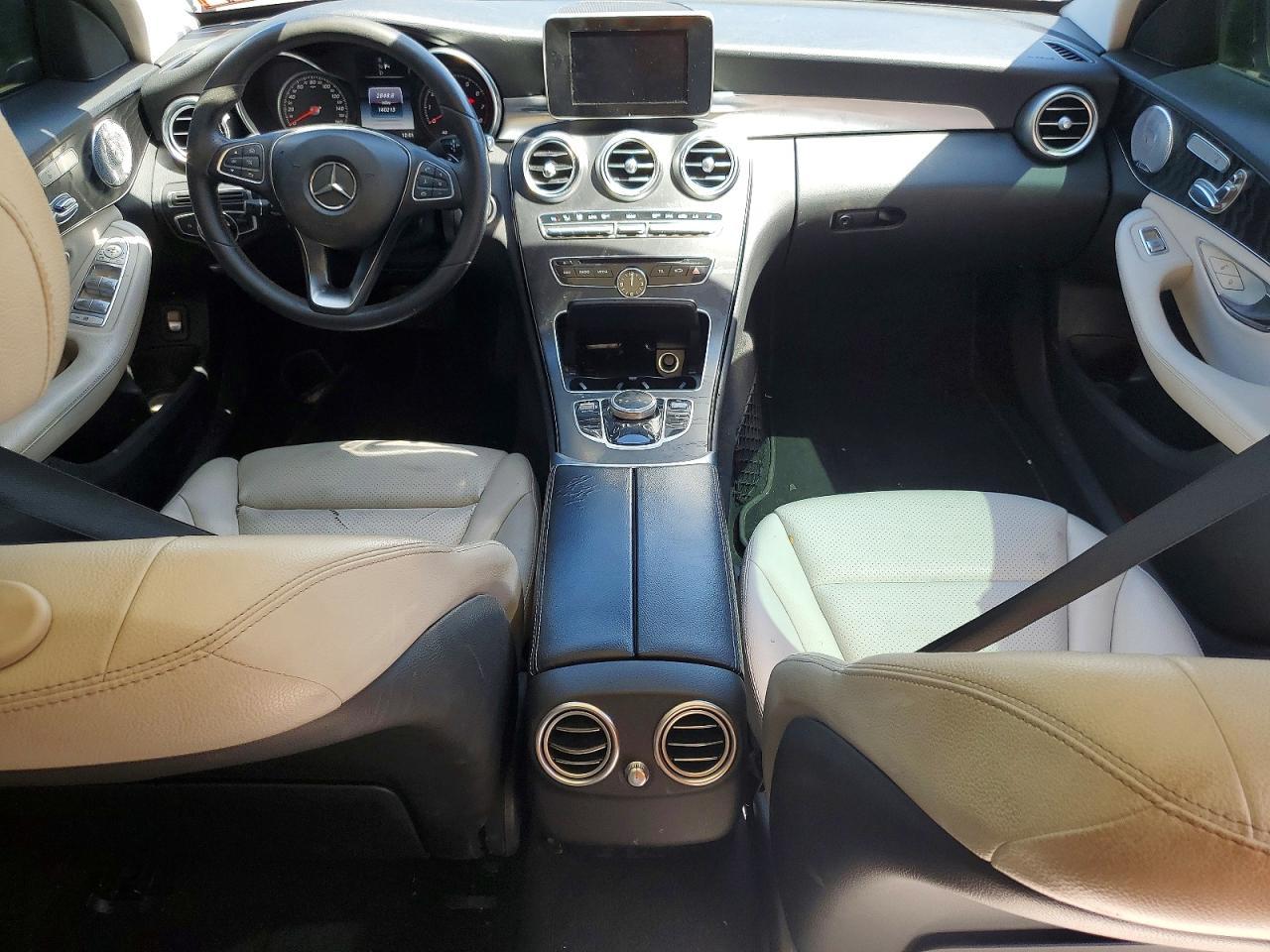 2017 Mercedes-Benz C 300 4Matic - zdjęcie 8