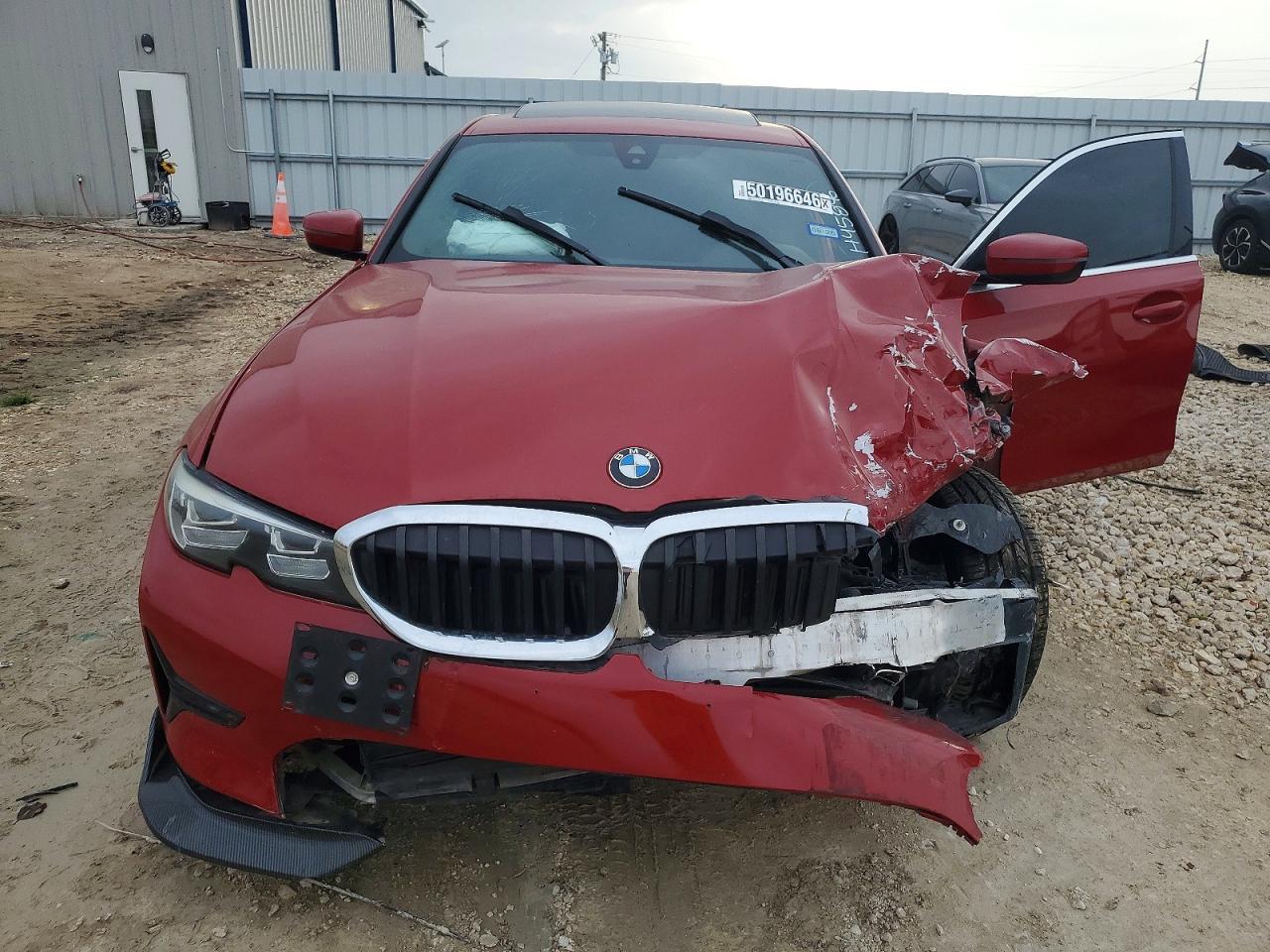 2020 BMW 330I - zdjęcie 11