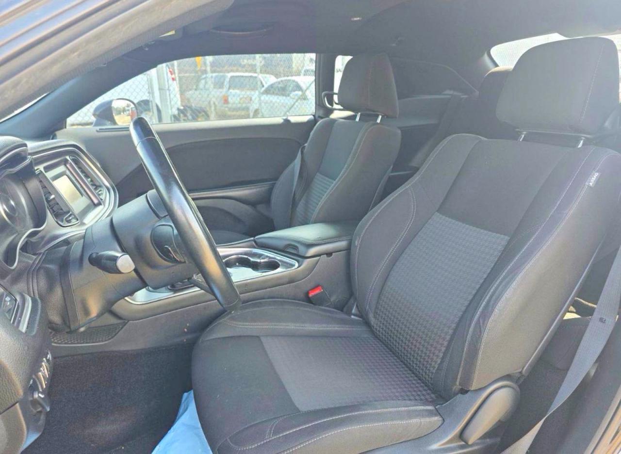 2015 Dodge Challenger Sxt - zdjęcie 9