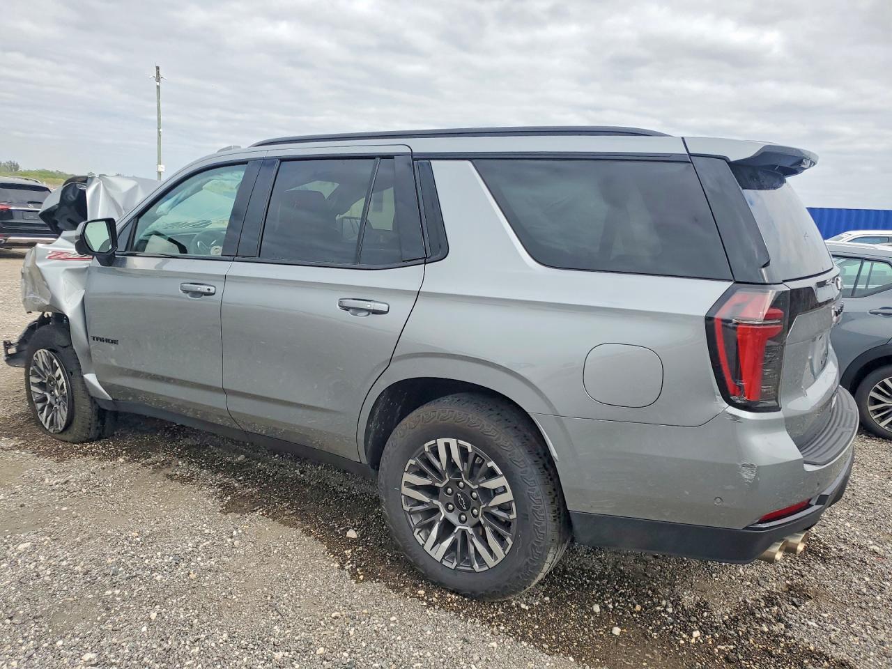 2025 Chevrolet Tahoe K1500 Z71 - zdjęcie 2