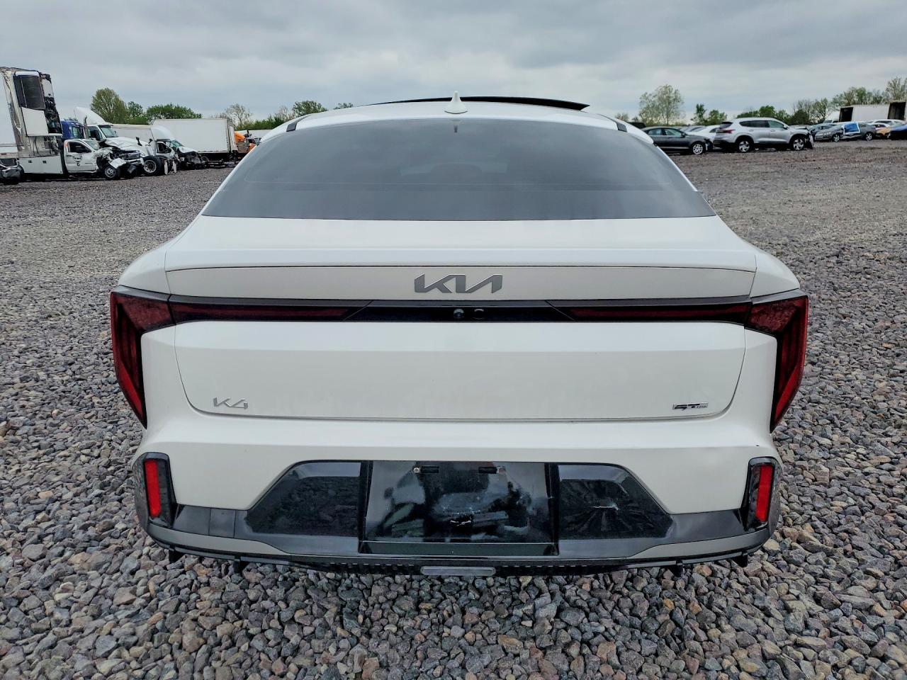 2025 Kia K4 Gt Line - zdjęcie 6